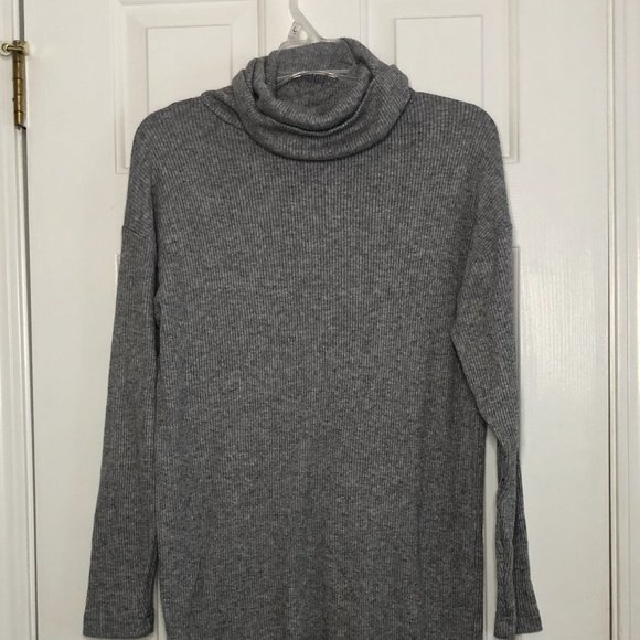 Turtleneck sweater dress - Picture 1 of 4